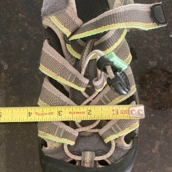 Boys Keens Grey, great condition - Picture 11 of 12